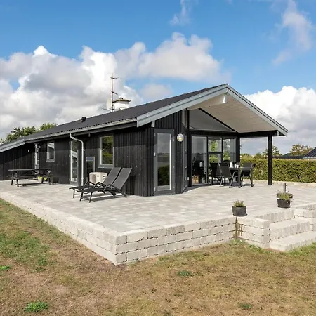 Dom wakacyjny Beowulf - 200m From The Sea By Interhome Broager