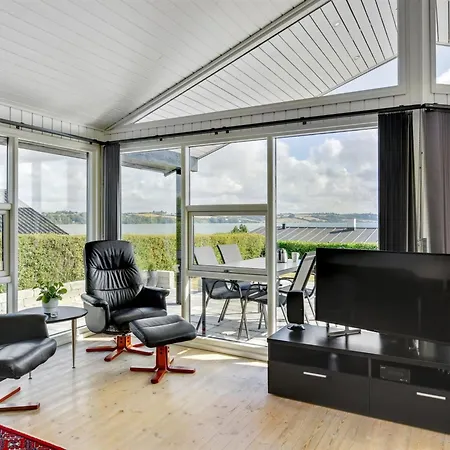 Beowulf - 200m From The Sea By Interhome Feriehus
