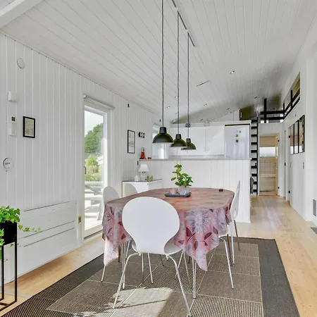 Feriehus Beowulf - 200m From The Sea By Interhome Broager