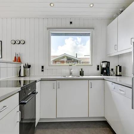 Beowulf - 200m From The Sea By Interhome