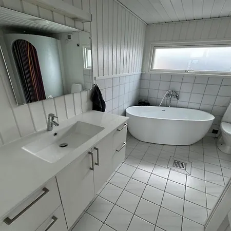 Feriehus Beowulf - 200m From The Sea By Interhome *